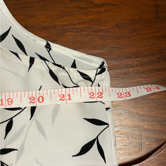 Women’s white polyester sleeveless blouse size XL - Picture 7 of 10